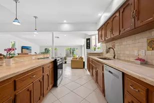 1636 NE 7th Terrace, Fort Lauderdale, FL 33305 - Photo 9
