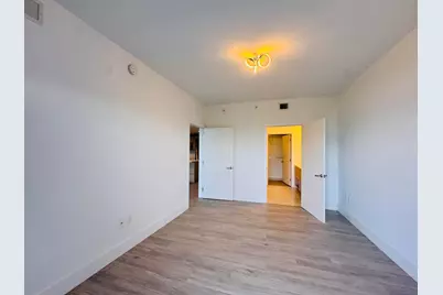 16385 Biscayne Boulevard #1204, North Miami Beach, FL 33160 - Photo 29