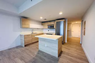 16385 Biscayne Blvd, North Miami Beach, FL 33160 - Photo 3