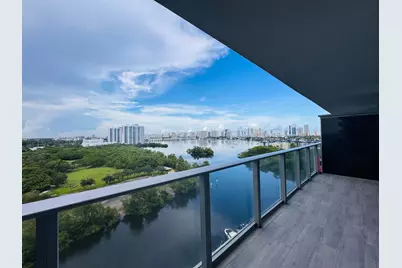 16385 Biscayne Boulevard #1204, North Miami Beach, FL 33160 - Photo 17