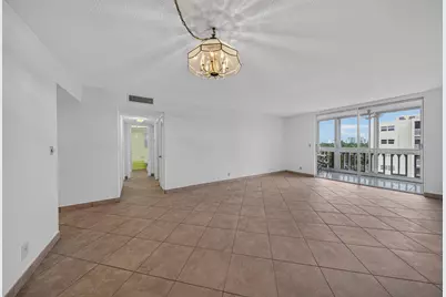 610 NE 12th Avenue #601, Hallandale Beach, FL 33009 - Photo 11