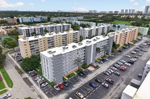 610 NE 12th Ave, Hallandale Beach, FL 33009 - Photo 37