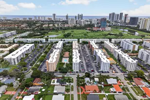 610 NE 12th Ave, Hallandale Beach, FL 33009 - Photo 1