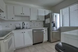 4489 Luxemburg Ct, Lake Worth, FL 33467 - Photo 5