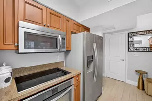 347 N New River Dr E, Fort Lauderdale, FL 33301 - Photo 33