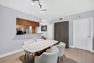 347 N New River Dr E, Fort Lauderdale, FL 33301 - Photo 25