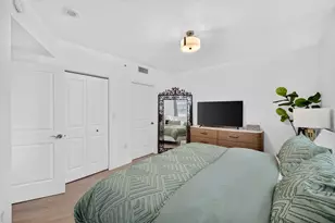 347 N New River Dr E, Fort Lauderdale, FL 33301 - Photo 35