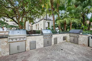 347 N New River Dr E, Fort Lauderdale, FL 33301 - Photo 13