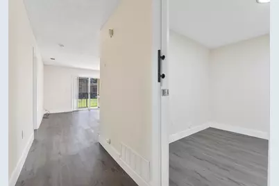 8851 NW 119th Street #5105, Hialeah, FL 33018 - Photo 9