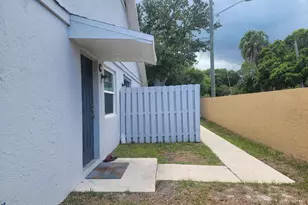 2001 Oleander Blvd, Fort Pierce, FL 34950 - Photo 1