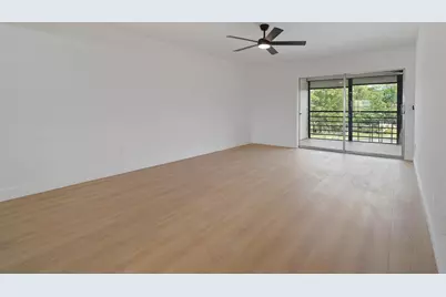 23345 Carolwood Lane #406, Boca Raton, FL 33428 - Photo 11