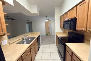 8201 Myrtlewood Cir W, Palm Beach Gardens, FL 33418 - Photo 3
