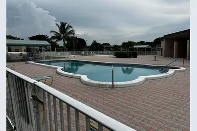7400 NW 5th Place #105, Margate, FL 33063 - Photo 3