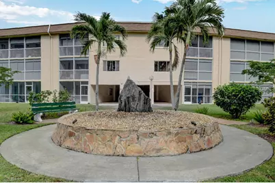 400 Village Green Circle W #314, Palm Springs, FL 33461 - Photo 31