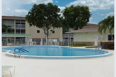400 Village Green Circle W #314, Palm Springs, FL 33461 - Photo 33
