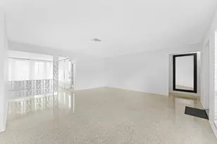 1341 SE 4th Ct, Deerfield Beach, FL 33441 - Photo 5