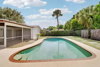 313 Balsam Street, Palm Beach Gardens, FL 33410 - Photo 3