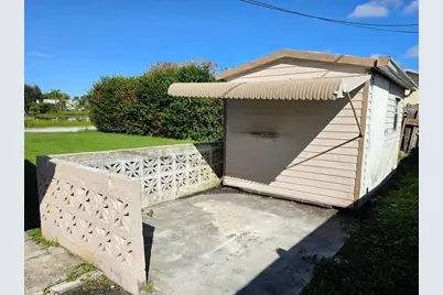 4651 SE Chatham Avenue, Stuart, FL 34997 - Photo 7