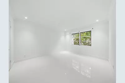 3125 Oakland Shores Drive #B203, Oakland Park, FL 33309 - Photo 5