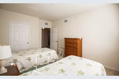 6492 Emerald Dunes Drive #205, West Palm Beach, FL 33411 - Photo 15