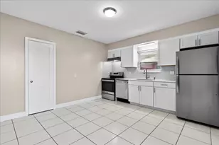 205 Palm St, Lantana, FL 33462 - Photo 9