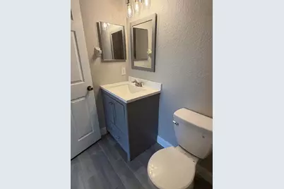8884 N Isles Circle, Tamarac, FL 33321 - Photo 13