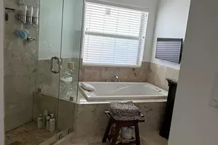 1101 Wilshire Cir E, Pembroke Pines, FL 33027 - Photo 19