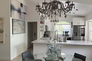 1101 Wilshire Cir E, Pembroke Pines, FL 33027 - Photo 29