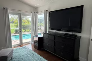 1101 Wilshire Cir E, Pembroke Pines, FL 33027 - Photo 13