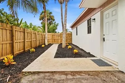 581 NW 47th Avenue, Delray Beach, FL 33445 - Photo 3