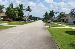 788 Ryanwood Dr, West Palm Beach, FL 33413 - Photo 23