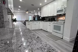 1013 N C St, Lake Worth Beach, FL 33460 - Photo 13