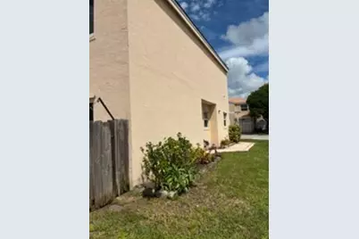 3305 Apache Lane, Margate, FL 33063 - Photo 5