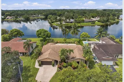 11713 Spinnaker Way, Cooper City, FL 33026 - Photo 3