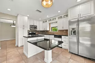 11713 Spinnaker Way, Cooper City, FL 33026 - Photo 17