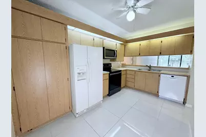 2621 Village Boulevard #206, West Palm Beach, FL 33409 - Photo 3