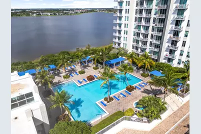300 S Australian Avenue #Unit 425, West Palm Beach, FL 33401 - Photo 1