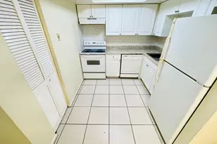 3096 Collin Dr, West Palm Beach, FL 33406 - Photo 1