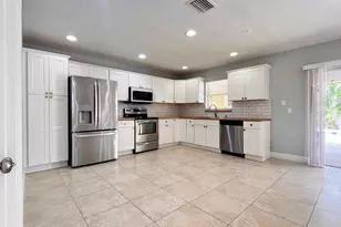 11535 Sanderling Dr, Wellington, FL 33414 - Photo 9