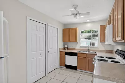 1120 Swan Lake Circle #1402, Port Saint Lucie, FL 34986 - Photo 7