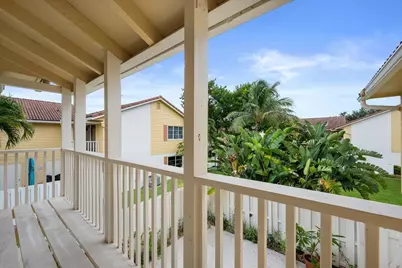 251 Seabreeze Circle, Jupiter, FL 33477 - Photo 17