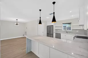 2141 NE 62nd Ct, Fort Lauderdale, FL 33308 - Photo 9