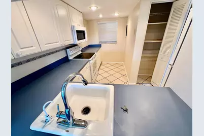 9450 Poinciana Place #416, Davie, FL 33324 - Photo 5
