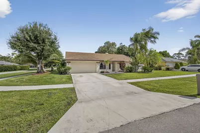 798 Blueberry Drive, Wellington, FL 33414 - Photo 3