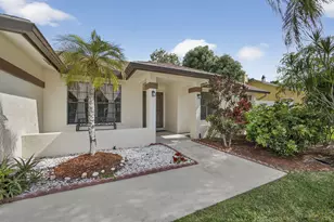 798 Blueberry Dr, Wellington, FL 33414 - Photo 7