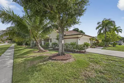 798 Blueberry Drive, Wellington, FL 33414 - Photo 5