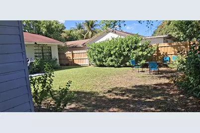 7480 Sunny Hills Terrace, Lake Worth, FL 33462 - Photo 9