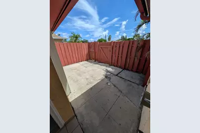 8599 Crater Terrace, West Palm Beach, FL 33403 - Photo 3