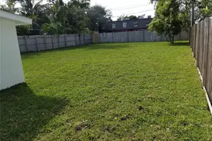 4217 SW 61st Ave, Davie, FL 33314 - Photo 5