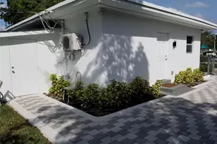 4217 SW 61st Ave, Davie, FL 33314 - Photo 7